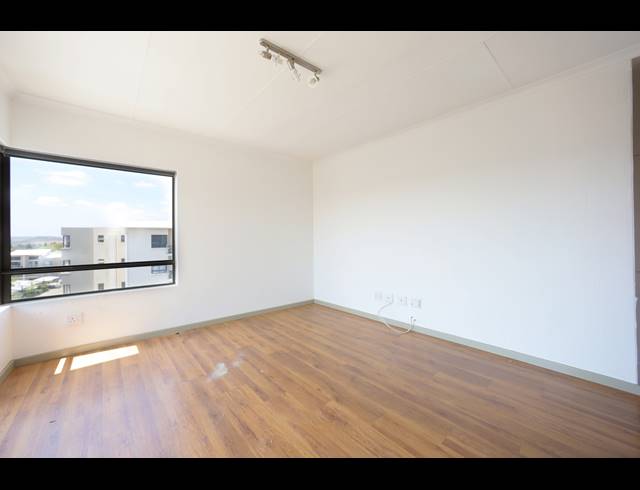 3 BEDROOM APARTMENT FOR SALE IN FOURWAYS